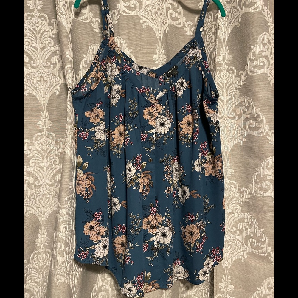 Torrid floral top 2x